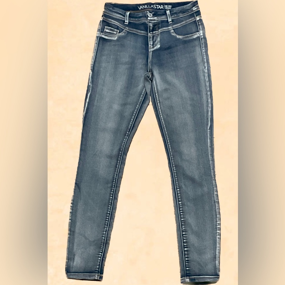 Vanilla Star Mid Rise skinny jeans size 7